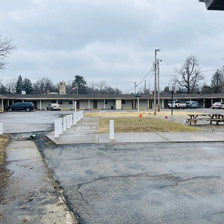 Woodridge Motel Тер От Екстериор снимка