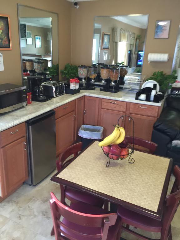 Woodridge Motel Тер От Екстериор снимка