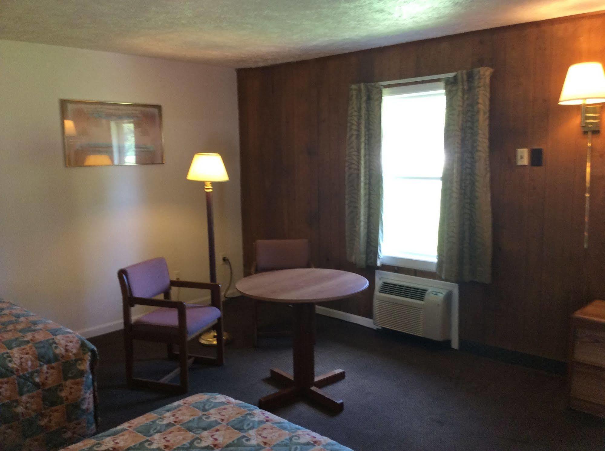 Woodridge Motel Тер От Екстериор снимка