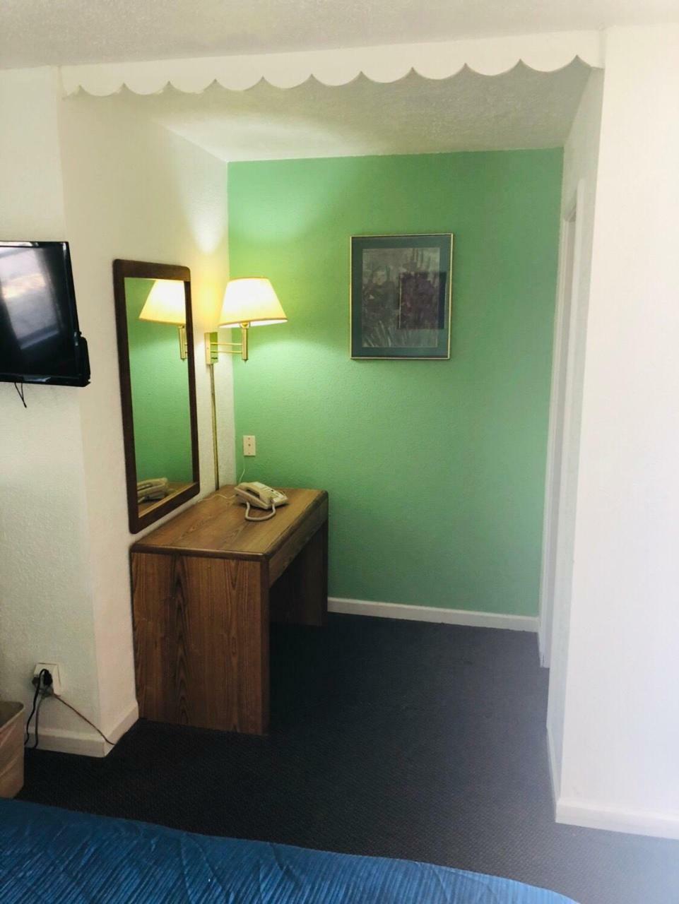 Woodridge Motel Тер От Екстериор снимка